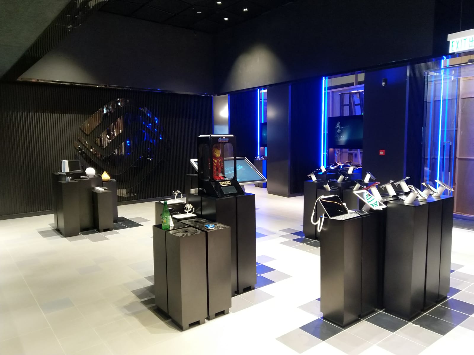CMHK's store